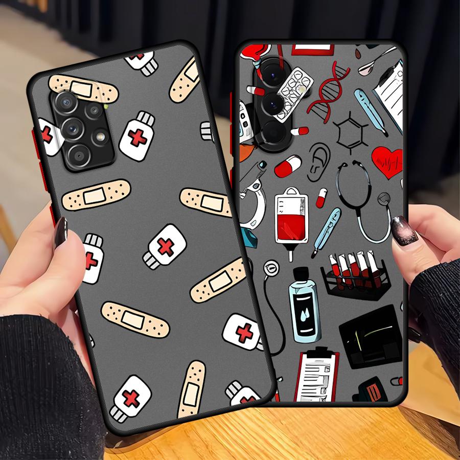 Samsung Galaxy A55 - غطاء هاتف بتصميم ممرضة أنيق لهواتف
