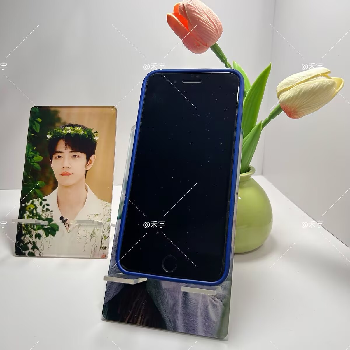 حامل الهاتف المحمول Xiao Zhan  - مراجعة Accessories With Watch وسعره