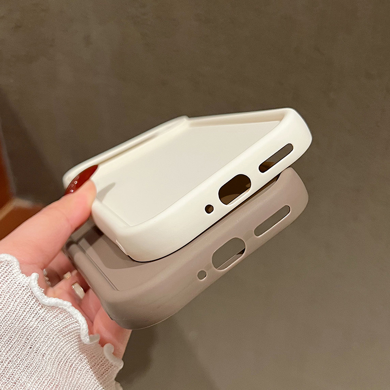 غطاء هاتف من السيليكون الناعم  - مراجعة Google Pixel 9 وسعره